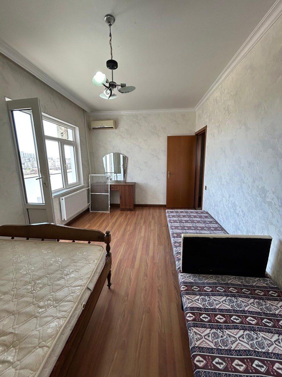 Satılır 3 otaqlı köhnə tikili 80 m² — Mənzil, Bakı (3)