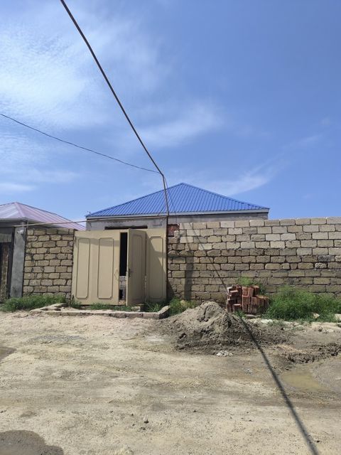 Satılır 3 otaqlı həyət evi/bağ evi 82 m² — Bakı