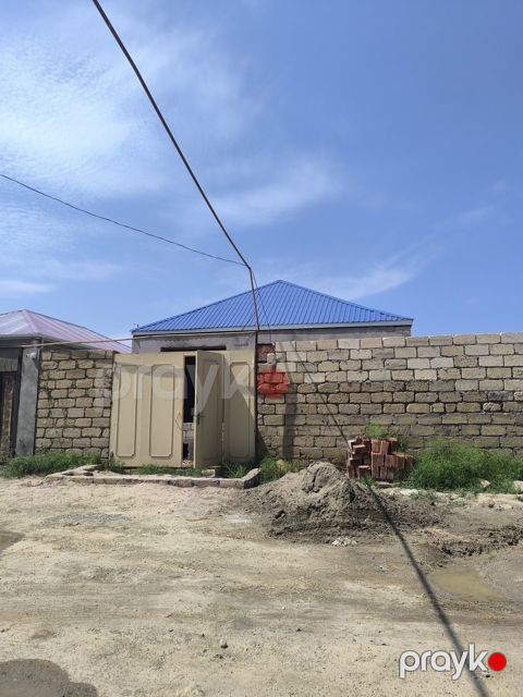 Satılır 3 otaqlı həyət evi/bağ evi 82 m²