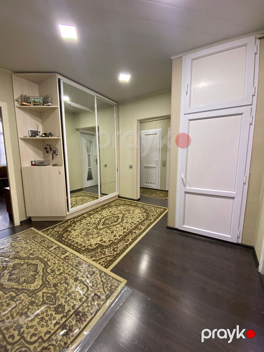 Satılır 4 otaqlı köhnə tikili 135 m² — Mənzil, Bakı (12)