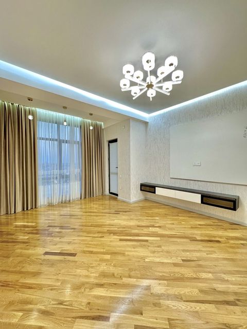 Satılır 2 otaqlı yeni tikili 85 m² — Bakı