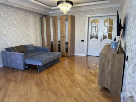 2-otaqlı mənzil, Həsənoğlu küç., 55 m² — Bakı