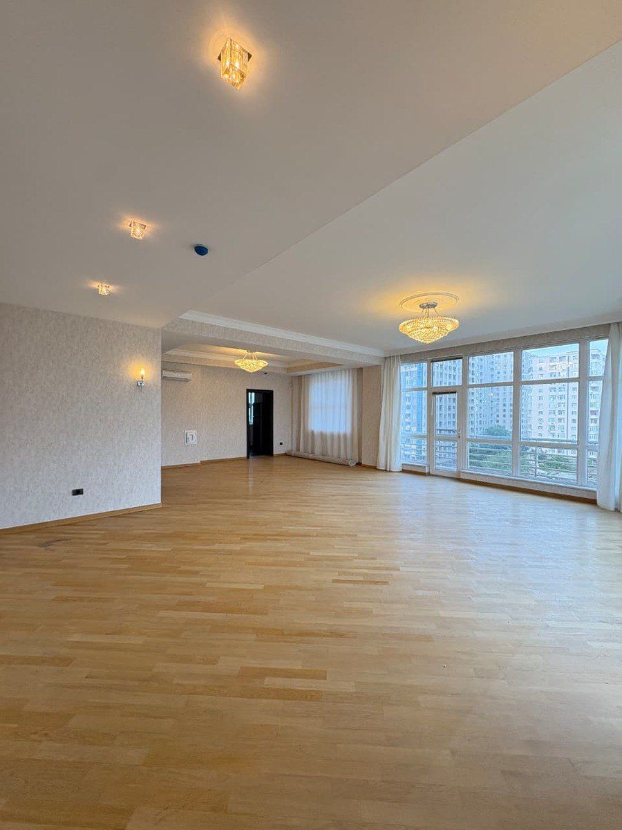 Satılır 4 otaqlı yeni tikili 236 m² — Mənzil, Bakı (6)