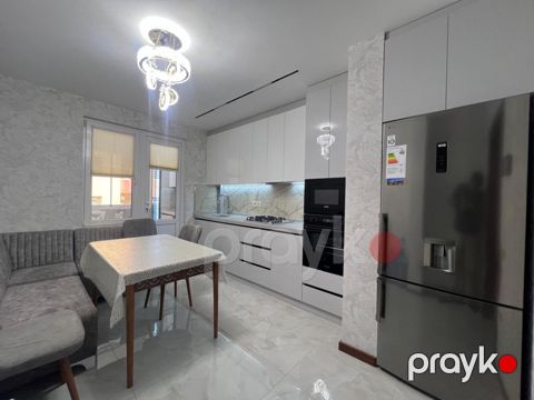Satılır 5 otaqlı köhnə tikili 120 m² — Bakı