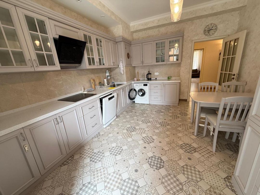 İcarəyə verilir 4 otaqlı yeni tikili 160 m² — Mənzil, Bakı (3)