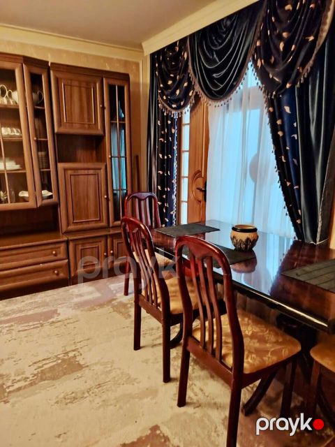 İcarəyə verilir 2 otaqlı köhnə tikili 59 m²