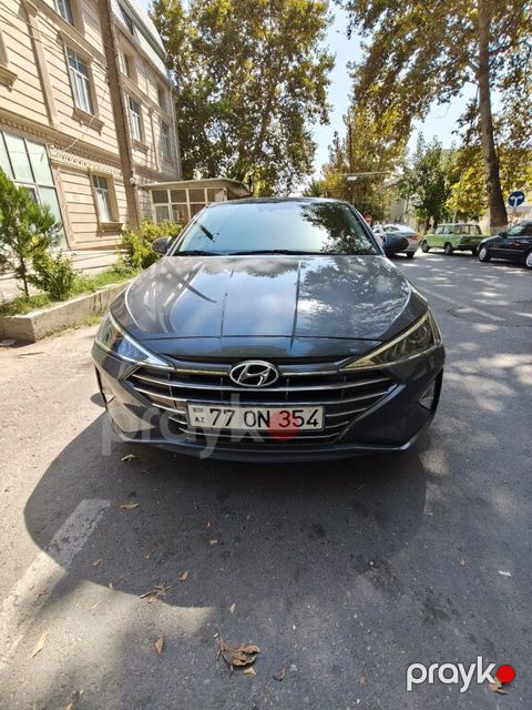 Hyundai Elantra, 2.0 L, 2020 il, 170 000 km