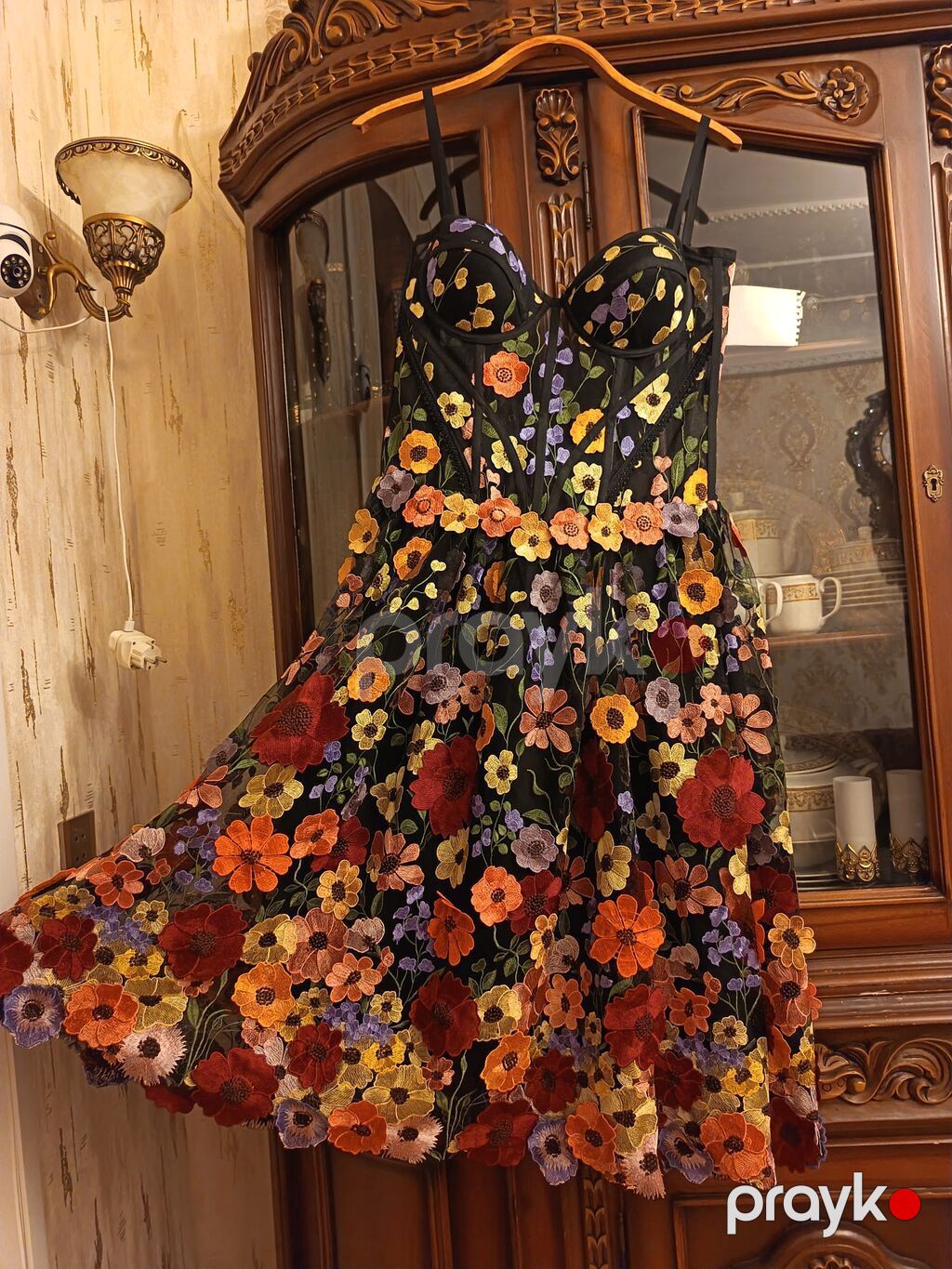 Qara tor əsaslı, çoxrəngli çiçək naxışlı midi don - Model: korsetvari — Axşam paltarları, Bakı (3)