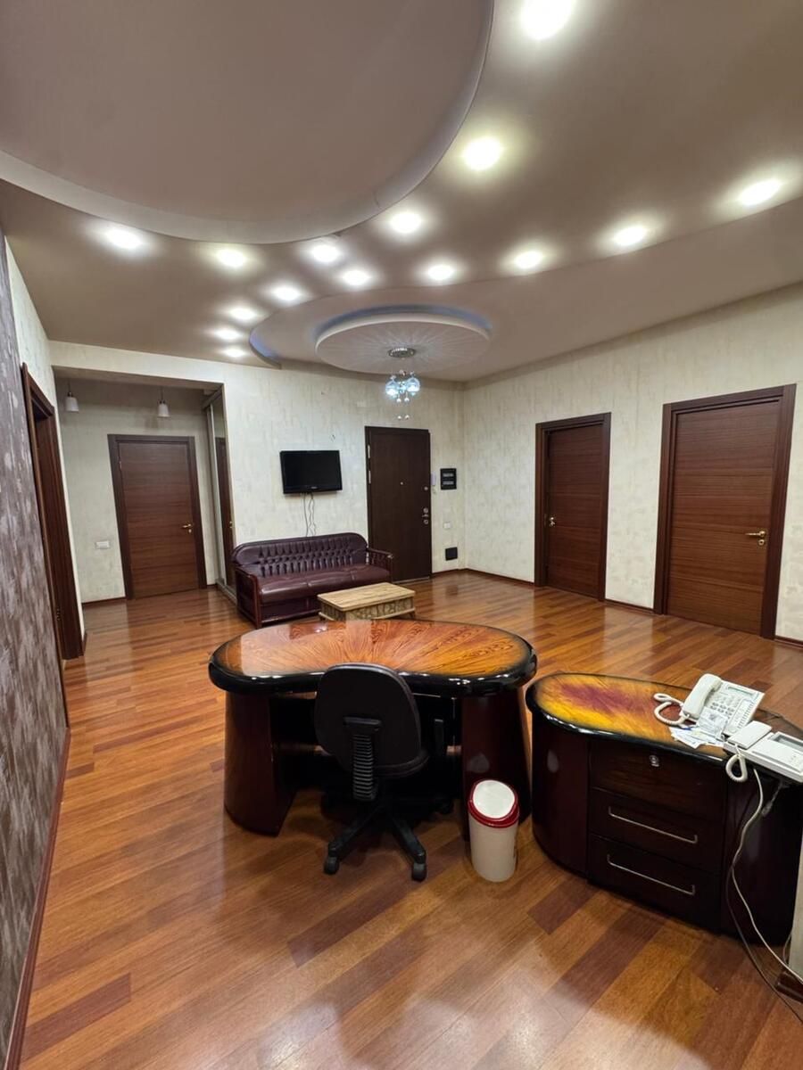 İcarəyə verilir 3 otaqlı ofis 170 m² — Ofis, Bakı (11)
