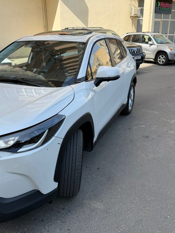 Toyota Corolla Cross, 2.0 L, 1.31 kWh, 2025 il, 8 500 km — Avtomobillər, Bakı (2)