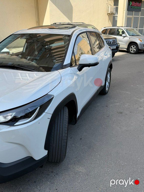 Toyota Corolla Cross, 2.0 L, 1.31 kWh, 2025 il, 8 500 km — Avtomobillər, Bakı (2)
