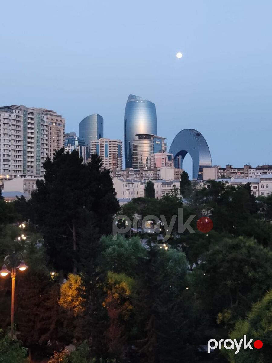 Satılır 2 otaqlı köhnə tikili 70 m² — Mənzil, Bakı (2)