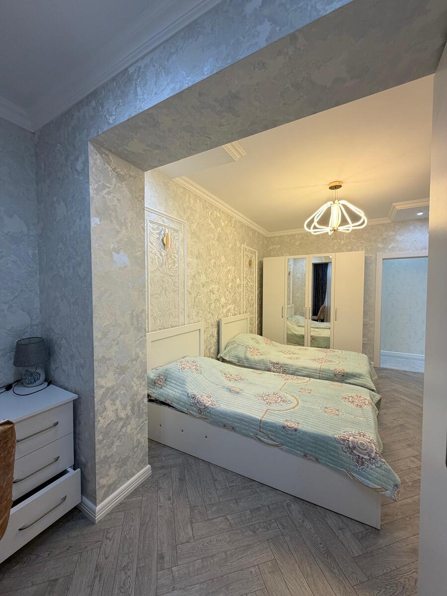 Satılır 5 otaqlı köhnə tikili 130 m² — Mənzil, Bakı (7)