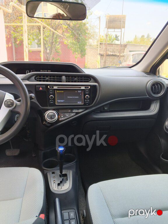 Toyota Prius C, 1.5 L, 6.5 kWh, 2015 il, 300 000 km — Avtomobillər, Xaçmaz (7)