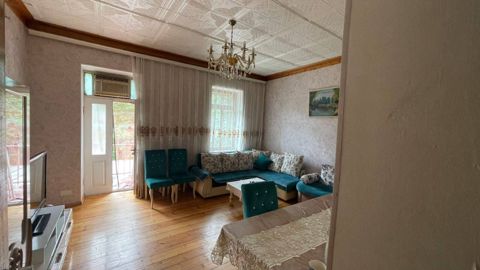 Satılır 3 otaqlı köhnə tikili 75 m² — Bakı