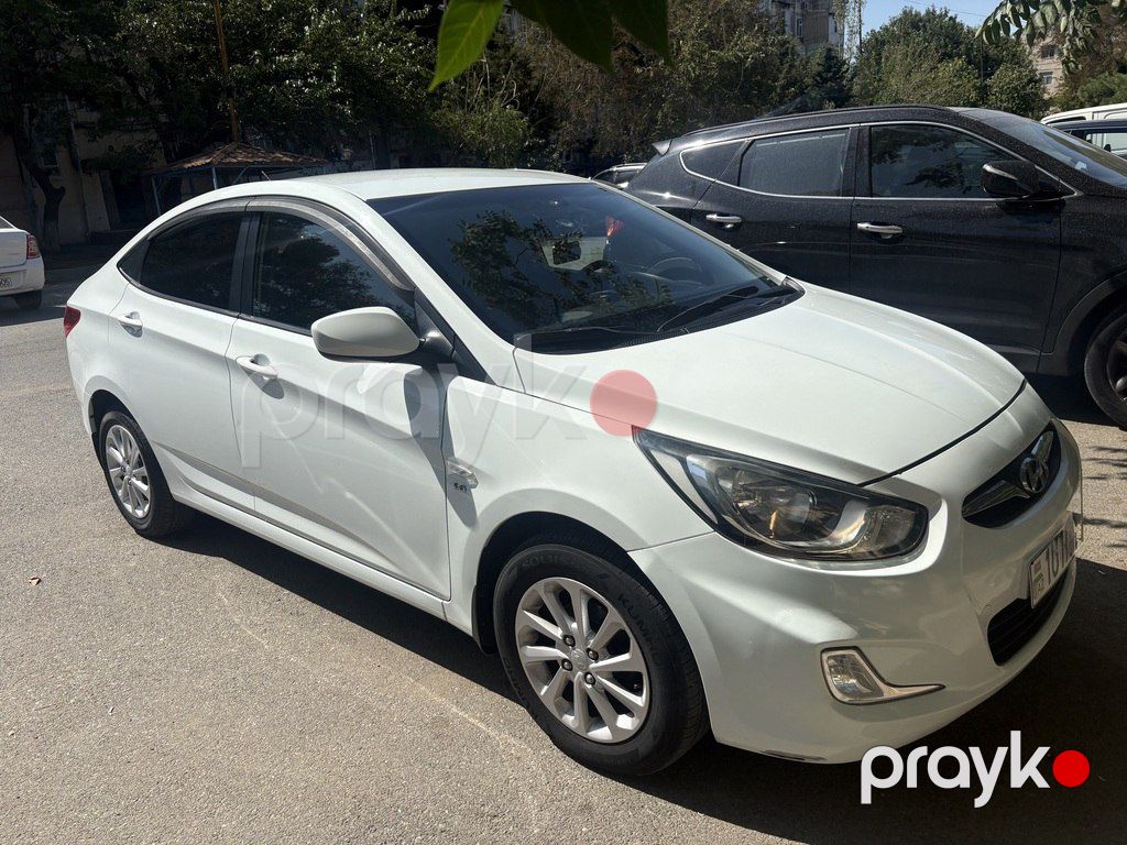 Hyundai Accent, 1.6 L, 2013 il, 64 000 km — Avtomobillər, Bakı (3)