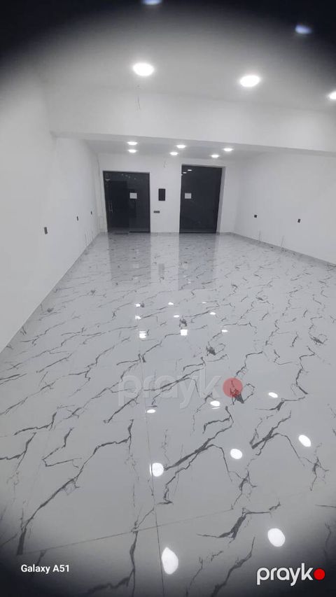 Satılır obyekt 100 m² — Bakı