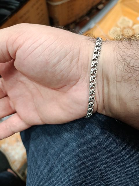 Gümüş qolbaq — Bakı