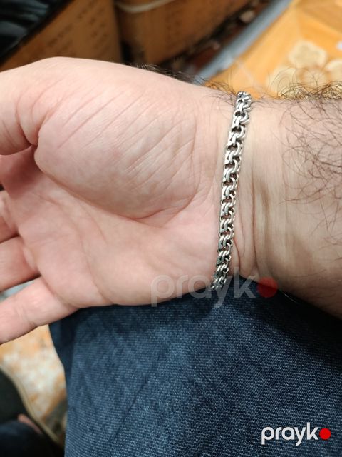 Gümüş qolbaq — Bakı