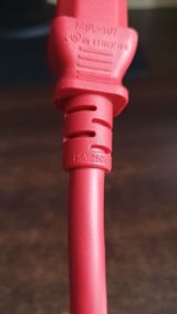 Uzadıcı kabel IEC C13–C14 uzatma kabeli. Yenidir. Qalın və — Периферийные устройства