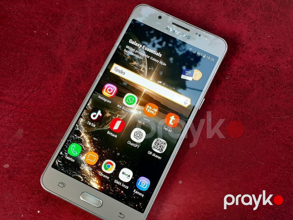Samsung Galaxy J5 2016, 16 GB, rəng - Qızılı, Zəmanət, Düyməli, İki sim kartlı — Samsung, Gəncə (10)