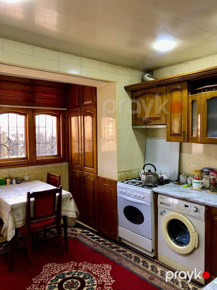 Satılır 5 otaqlı köhnə tikili 120 m² — Mənzil, Bakı (2)