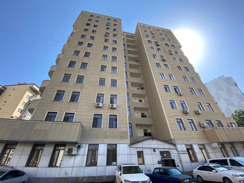 Satılır 3 otaqlı yeni tikili 116 m² — Bakı