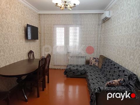 İcarəyə verilir 2 otaqlı köhnə tikili 65 m²