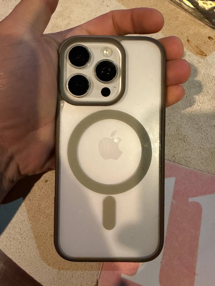 Apple iPhone 16 Pro White Titanium 128GB/8GB — Smartfonlar, Bakı (2)
