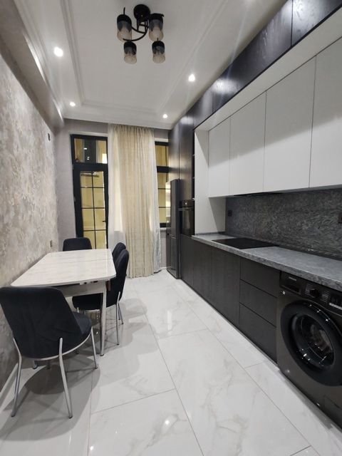 İcarəyə verilir 2 otaqlı yeni tikili 90 m² — Bakı