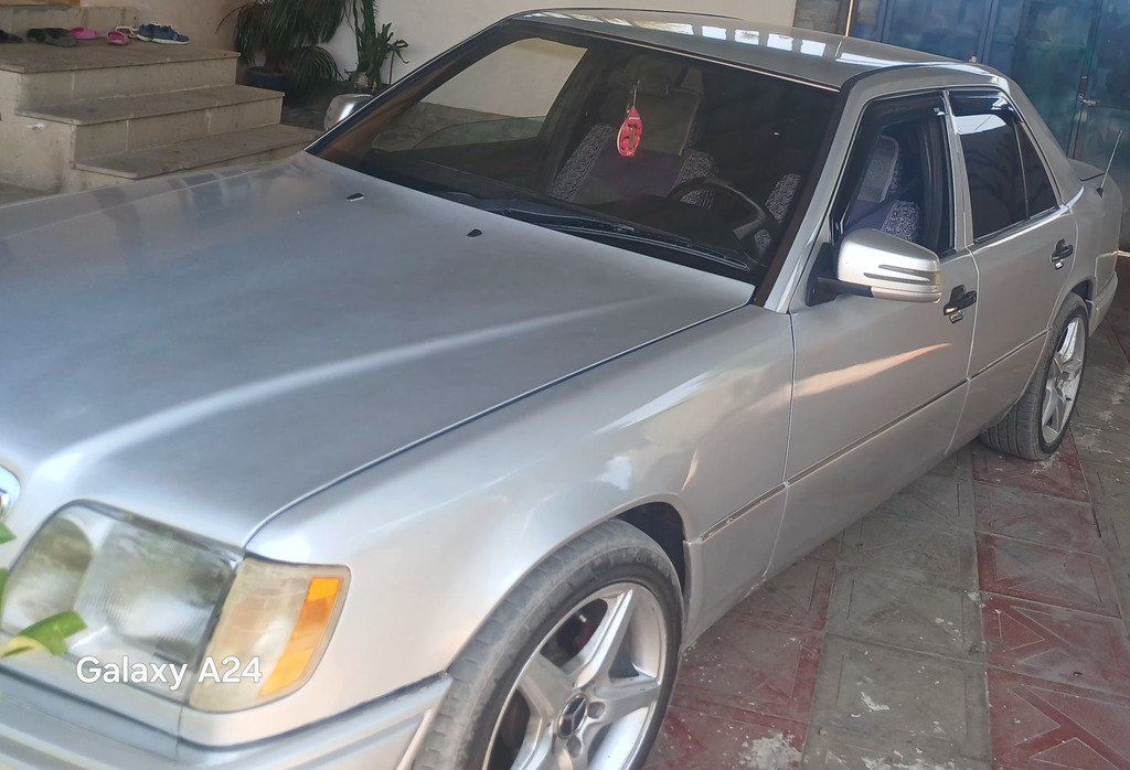Mercedes 220 E, 2.2 L, 1995 il, 345 200 km — Avtomobillər, Tərtər (3)