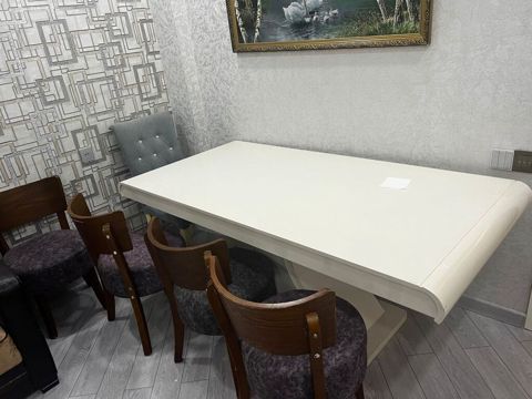 Masa desti *qiymət 250 azn* 5 oturacaqlı çıxmalıdır Ünvan — Digah