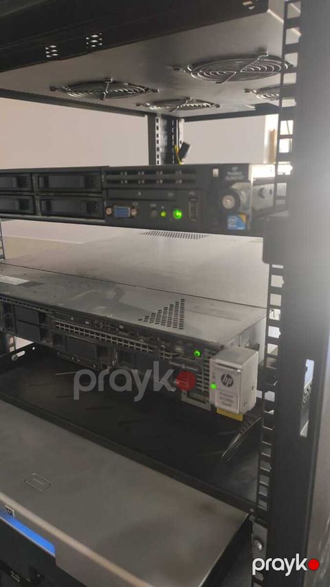 Server HP Proliant DL360 Gen8 — Bakı