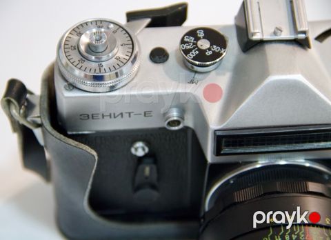 Fotoaparat Zenit-E — Bakı