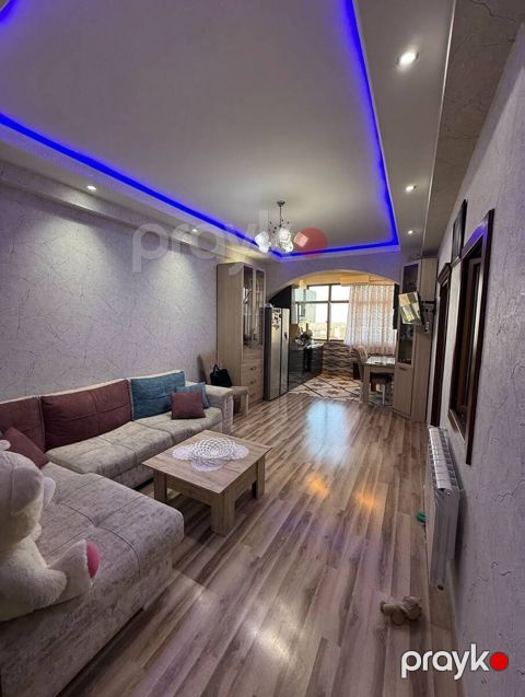 Satılır 3 otaqlı yeni tikili 70 m²