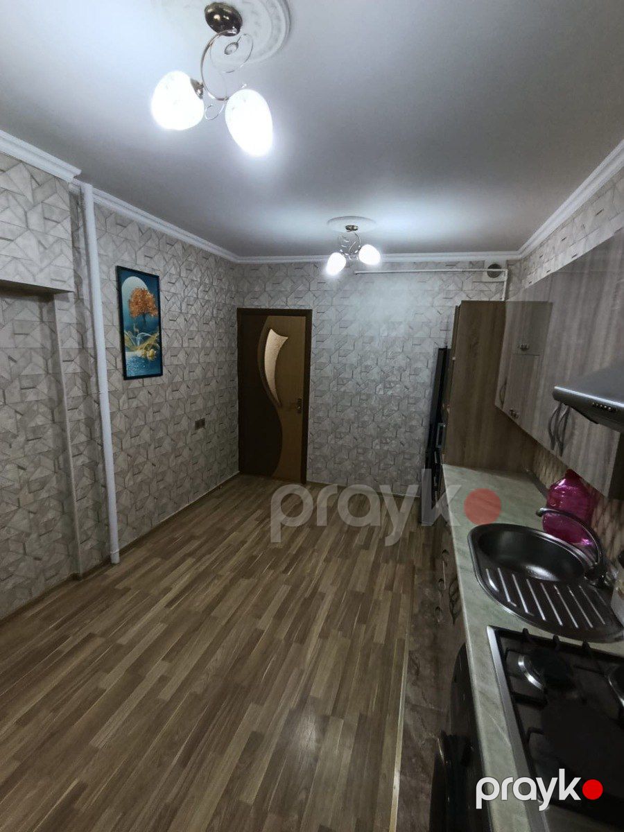 Satılır 2 otaqlı köhnə tikili 65 m² — Mənzil, Bakı (10)