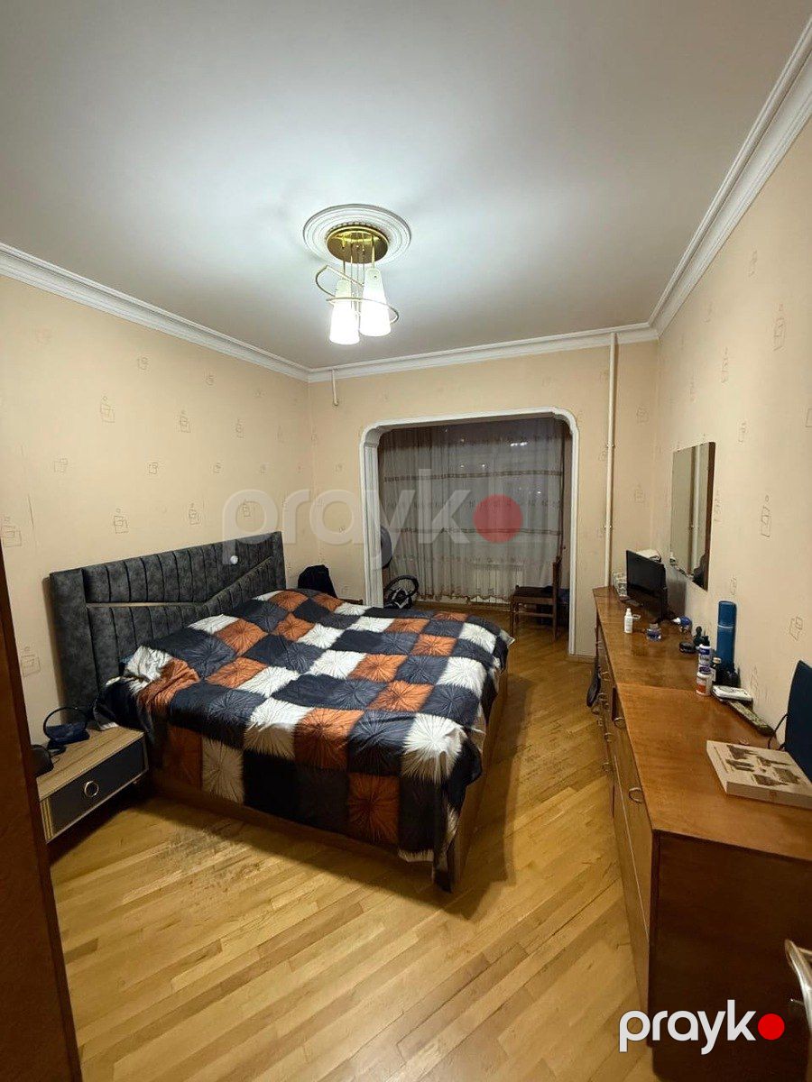 Satılır 4 otaqlı köhnə tikili 100 m² — Mənzil, Bakı (7)
