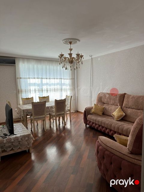 Satılır 2 otaqlı köhnə tikili 55 m² — Bakı