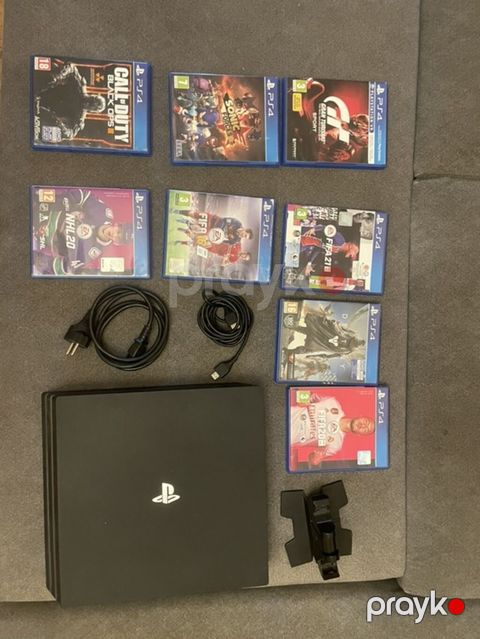 İşlənmiş 1 TB-lıq PlayStation 4 Pro (joystik daxil deyil); qiymət — Bakı