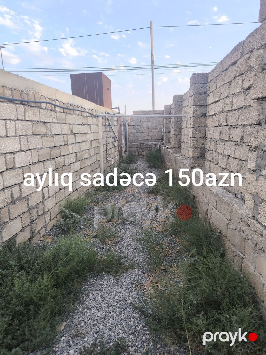 Asfalt yolun tam kənarında 6sot torpaqda yerləşir. həyətə maşın girir — Mənzil, Digah (7)