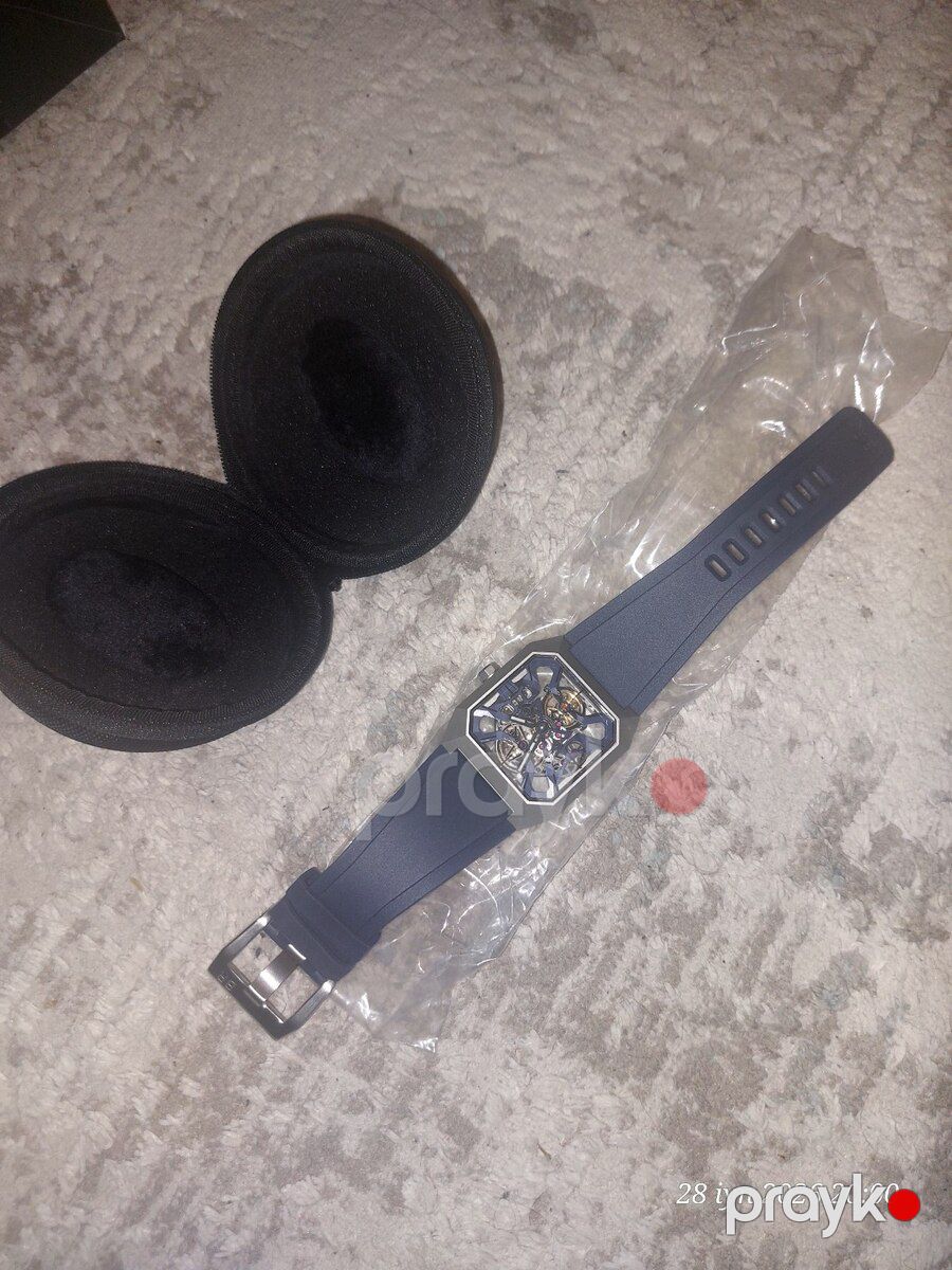 Bell&Ross qol saatı — Şəxsi əşyalar, Bakı