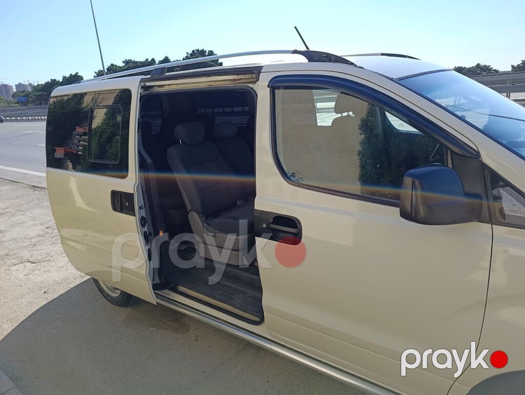 Hyundai h1 avtomat benzin 2.4 mator 11+1 d kateqoriyası əla — Avtomobillər, Bakı (5)