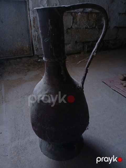 Vintage mis qablar dəsti - Mis samovar: Klassik silindrik gövdə — Salyan