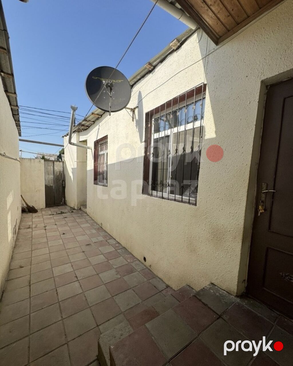 Əmircanda 2 otaglı həyət evi kirayə verilir, evdə vər bir şəraət — Qonaq otağı üçün, Bakı (10)