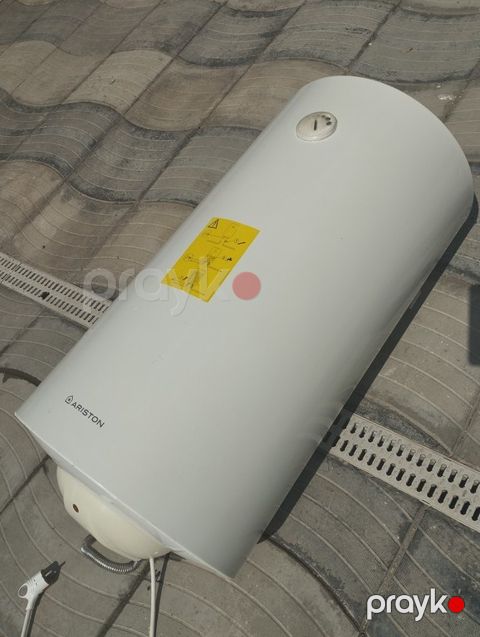 Su qızdırıcısı "Ariston" — Bakı