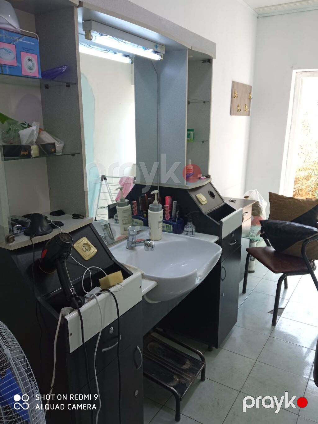 Peşəkar bərbər/saç ustası masası – güzgülü və çanaqlı - İki tərəfli — Salon mebeli, Bakı (2)