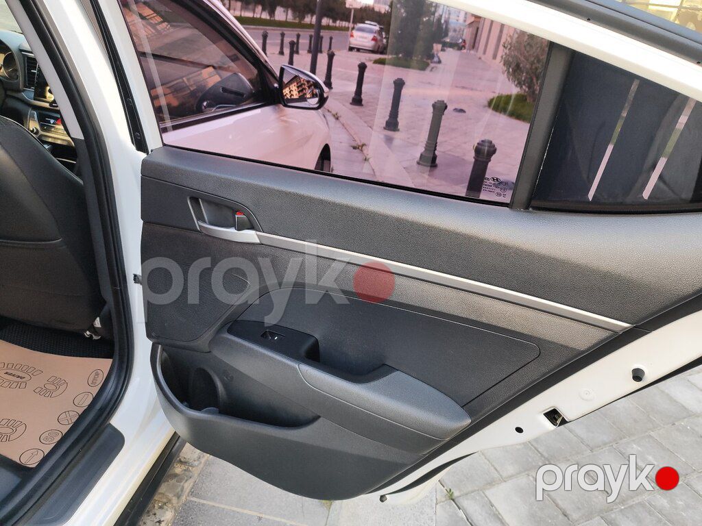Hyundai Avante, 1.6 L, 2016 il, 208 787 km — Avtomobillər, Bakı (11)