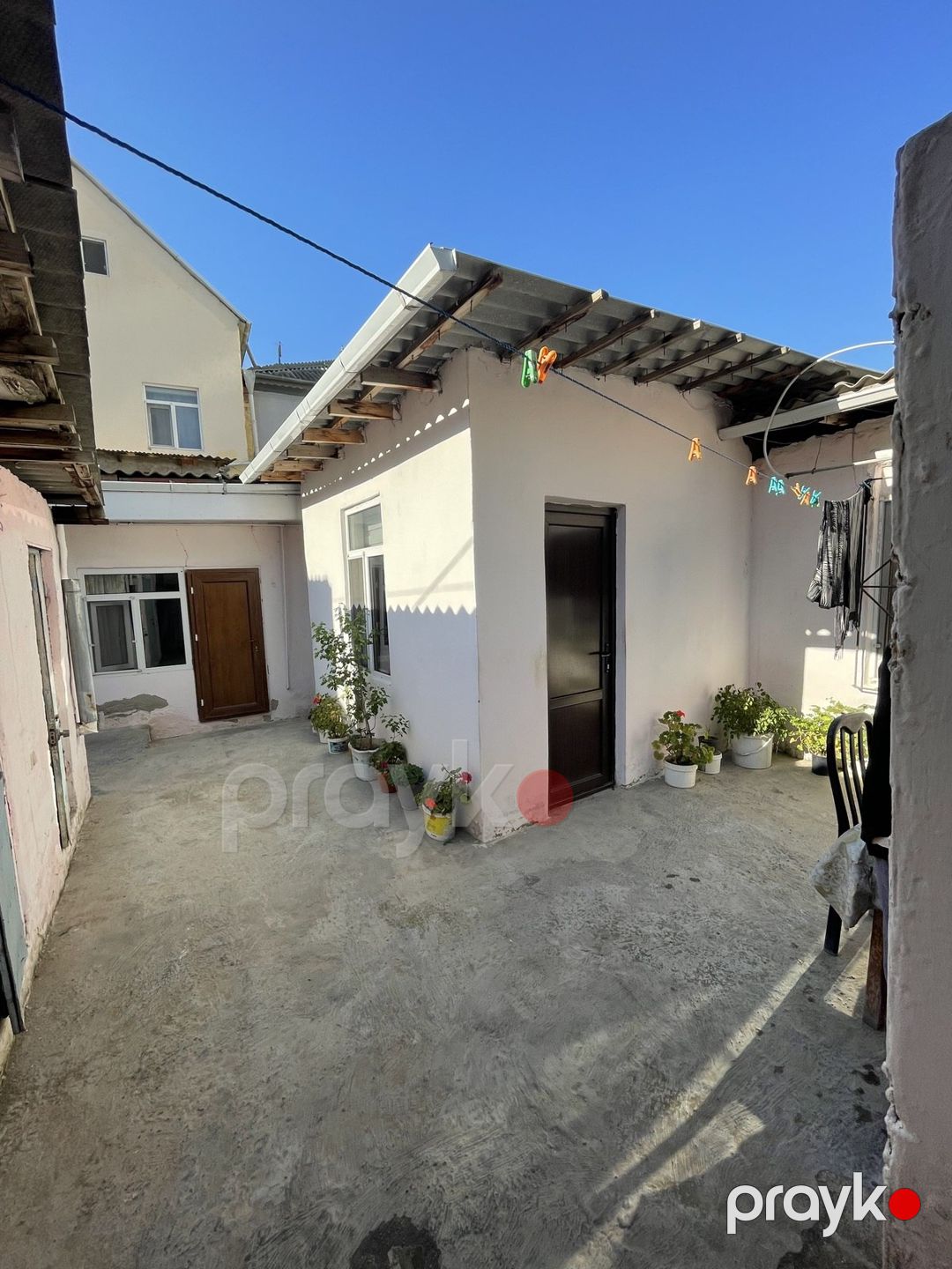 Həyət evi, F.Rüstəmov küç — Ev, villa, Bakı