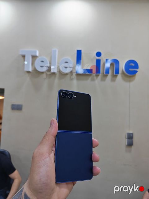 Samsung Galaxy Z Flip7, 256 GB, rəng - Göy, Zəmanət, Barmaq izi, Simsiz şarj — Bakı