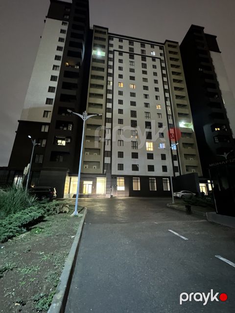 Satılır 4 otaqlı yeni tikili 160 m² — Bakı